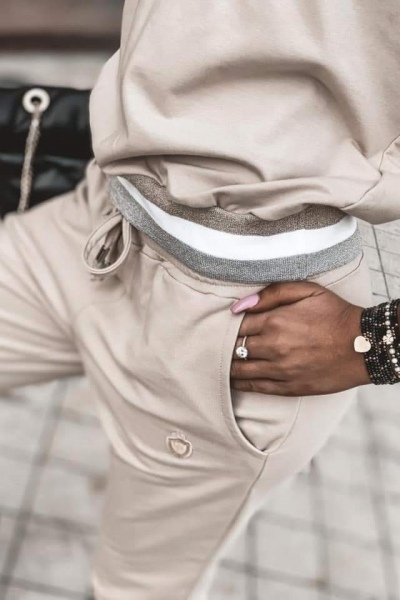 Спортивный костюм 