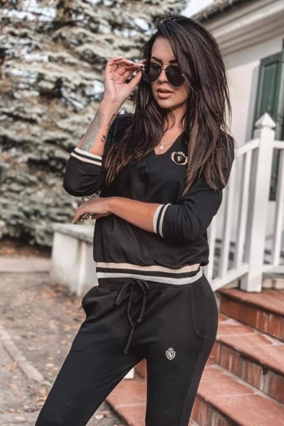 Спортивный костюм