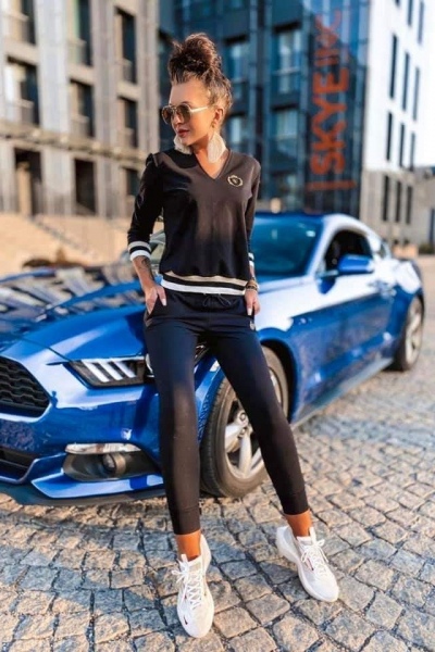 Спортивный костюм