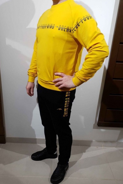 Спортивный костюм