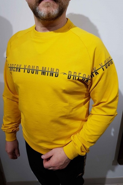 Спортивный костюм